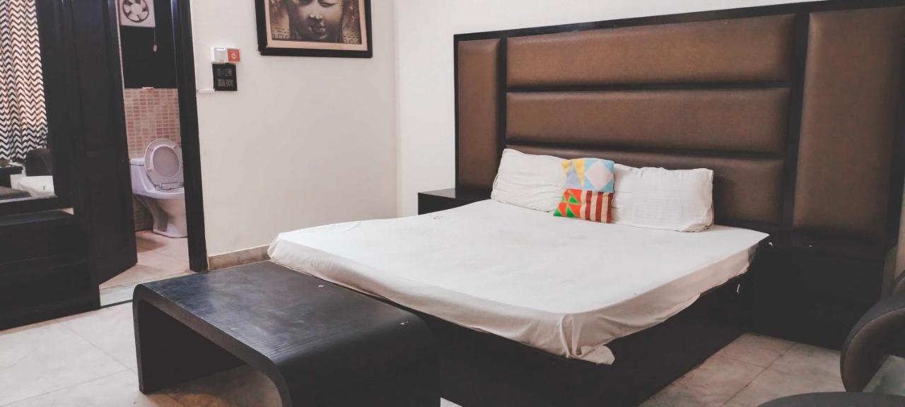 Oyo Delhi Near Lotus Temple Apartment New Delhi